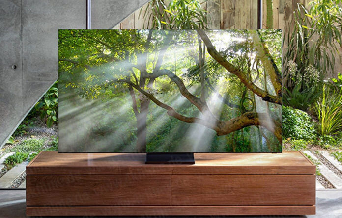 Samsung's Bezel-less 8K TV