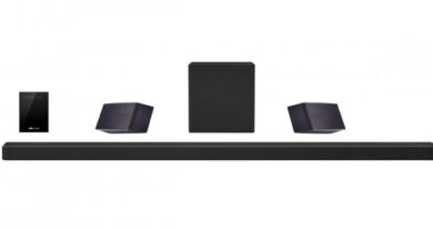 Wireless home theatre speakers